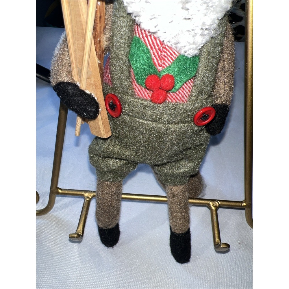 Grandpa Fox with wooden Skis Figurine Fabric and Wood approx 11 " tall - Picture 2 of 4